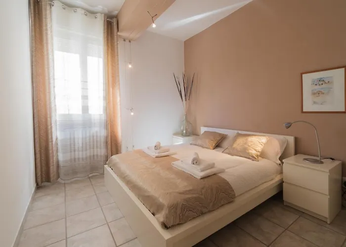 Viale Della Repubblica Free Parking E Wifi 1 Minute To Garda Lake