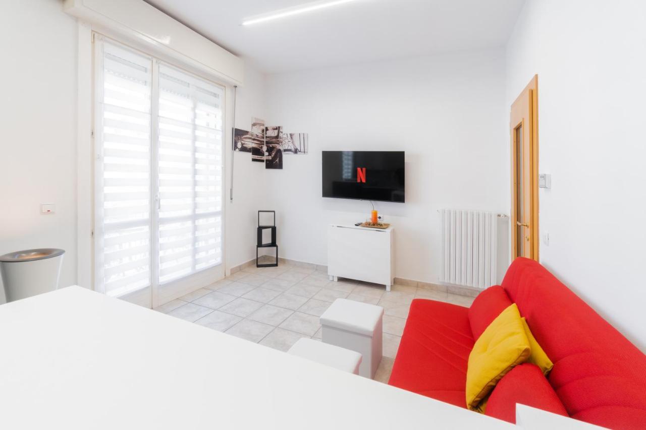 Viale Della Repubblica Free Parking E Wifi 1 Minute To Garda